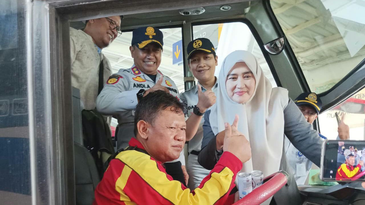 Wakil Wali Kota Cirebon Pimpin Rampcheck Angkutan Umum di Terminal Tipe A Harjamukti