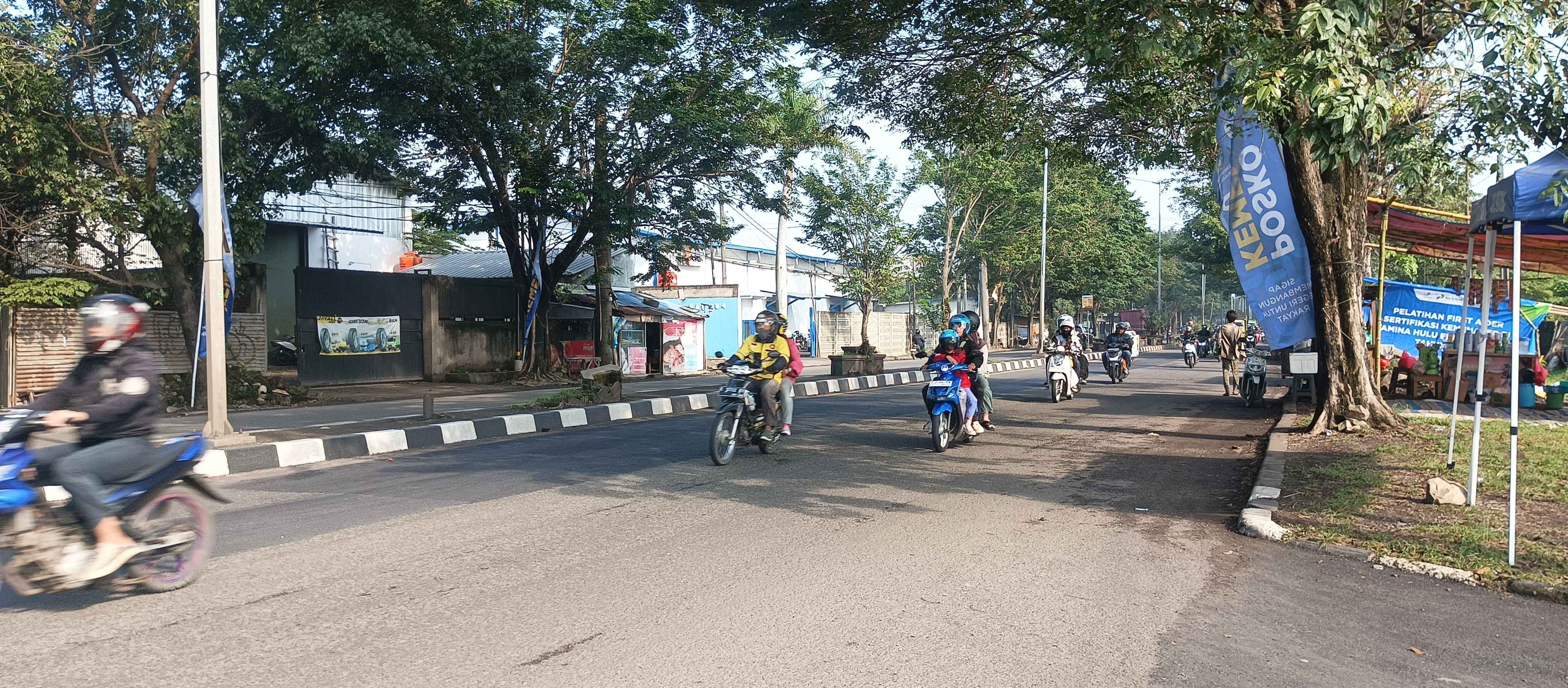 Arus Mudik H-1 Lebaran di Kota Cirebon Mulai Melandai, Total Kumulatif Tembus 602 Ribu Kendaraan