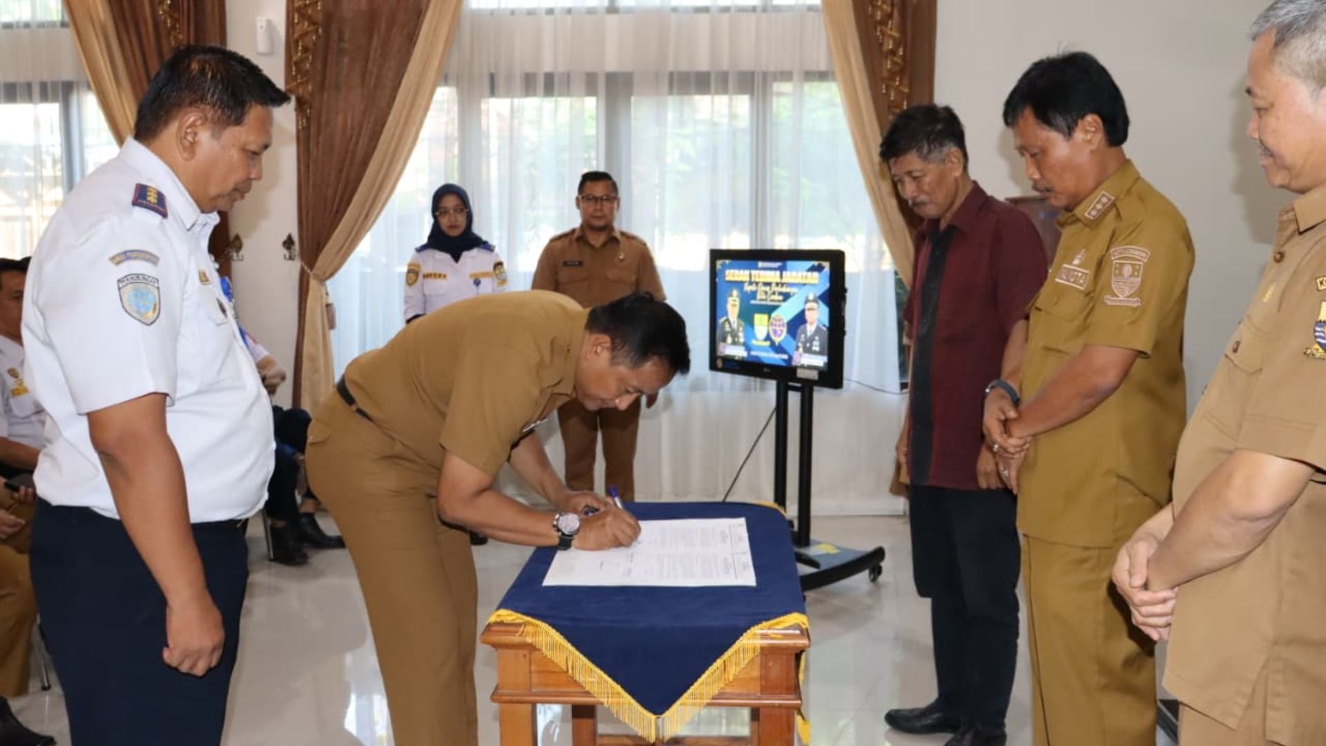 Transisi Kepemimpinan Dishub Kota Cirebon, Wali Kota Dorong Transportasi Lebih Modern dan Tertib
