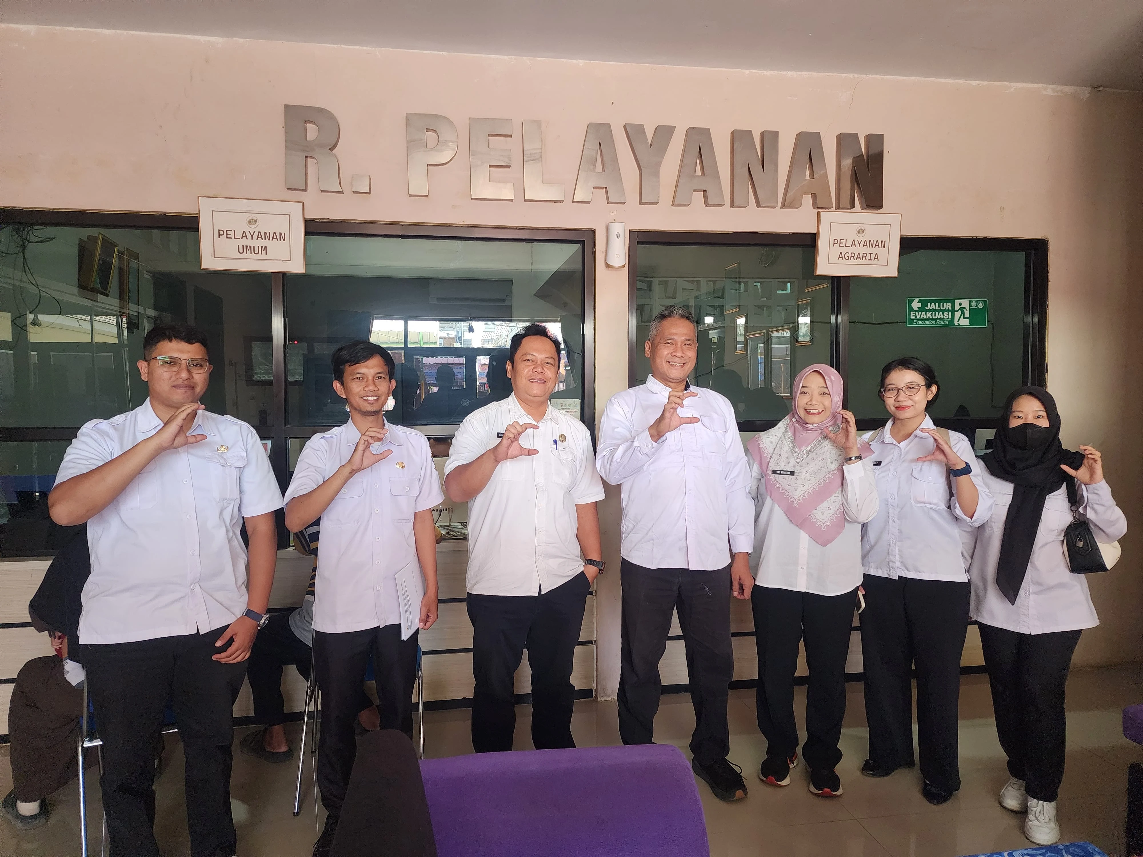 Bidang Pengembangan Iklim Penanaman Modal DPMPTSP Kota Cirebon Kunjungi Kelurahan Argasunya, Gali Potensi Dan Peluang Investasi Daerah